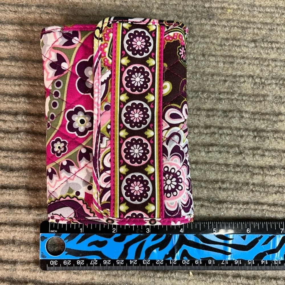 Vera Bradley Plum Crazy Quilted Cotton Trifold Wallet Pink Purple Paisley Floral - Picture 5 of 8